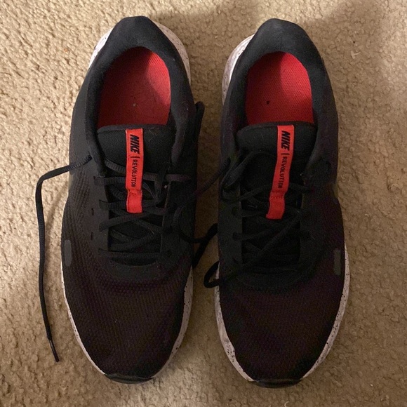 Mens NIKE REVOLUTION, Sz 11 - Picture 3 of 9